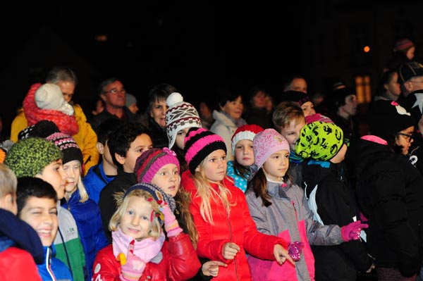 Weihnachtsbaumuebergabe_Landhaus-Bregenz_2016-11-24_2016-7756-015.jpg
